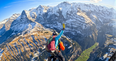 Panorama mozzafiato sulle Alpi, emozione pura in volo | アルプスの絶景を満喫、感動的なスカイダイビング体験