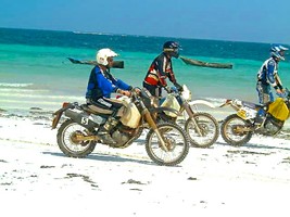A day tour by motorcycle from Indian Ocean to the bush 1 day